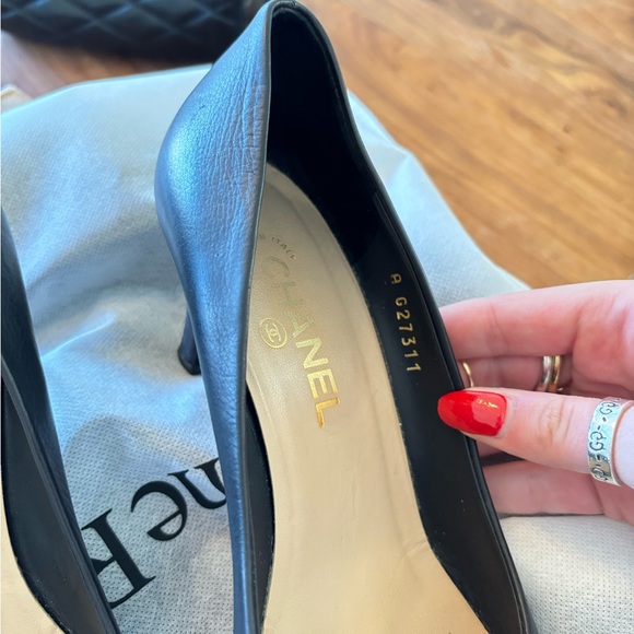 Chanel heels pump short block camellia size 40 size 8.5 9 9.5 10 - Picture 6 of 7